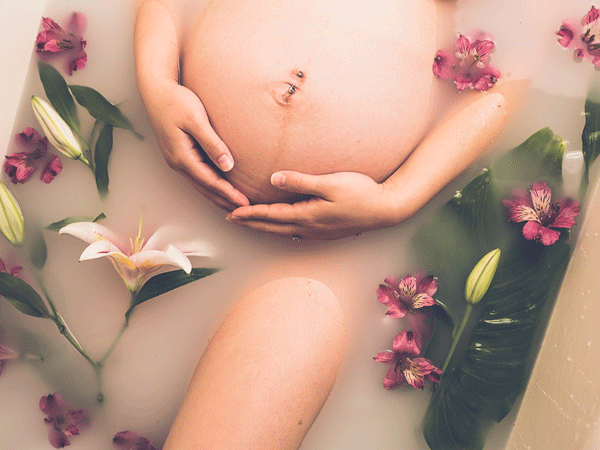 Mẹ bầu hãy chọn cho mình cách tắm phù hợp nhất để bảo vệ mẹ và con