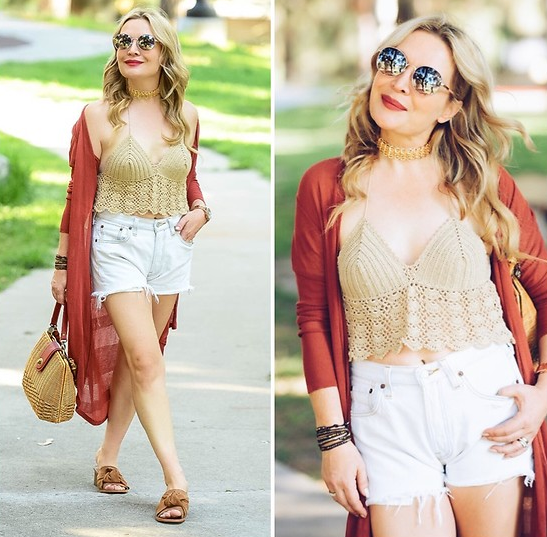 Bằng cách mặc áo khoác bên ngoài áo thun, croptop bạn sẽ trông cá tính và thời trang hơn. Lưu ý : nên chọn áo khoác ngoài đơn giản. Phụ kiện đi kèm có thể là túi xách nhỏ dây dài, giày bệt hoặc xăng đan đều được.