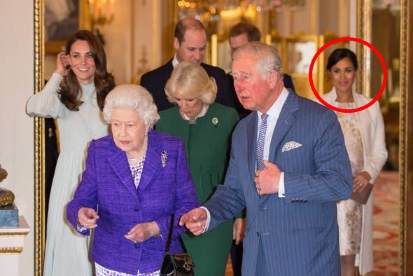 queen-elizabeth-ii-1767194-15518039995931665305495