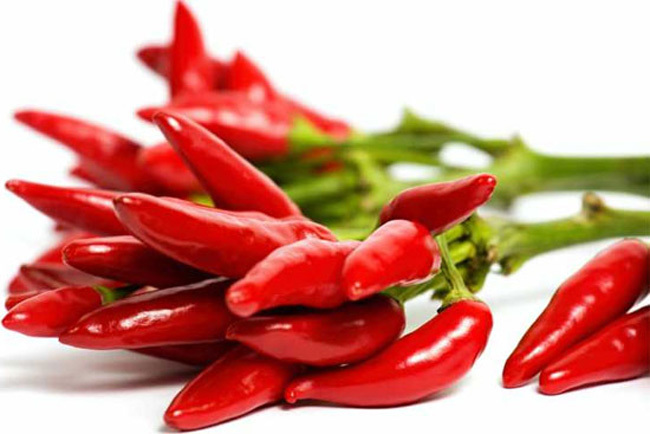 Đang nuôi con nhỏ bạn nên kiêng ăn cay nóng