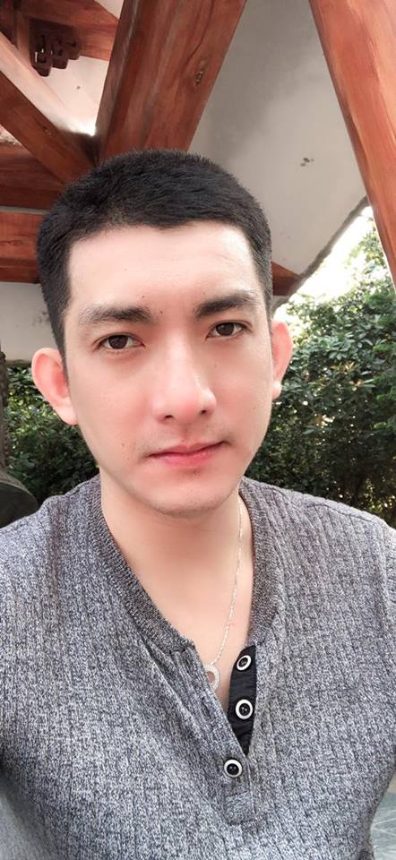 Hiện tại chồng cũ Phi Thanh Vân vẫn ở chùa tại Huế.    