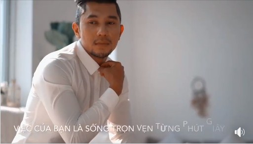 Nhiều fan không nhận ra thần tượng với hình ảnh này.