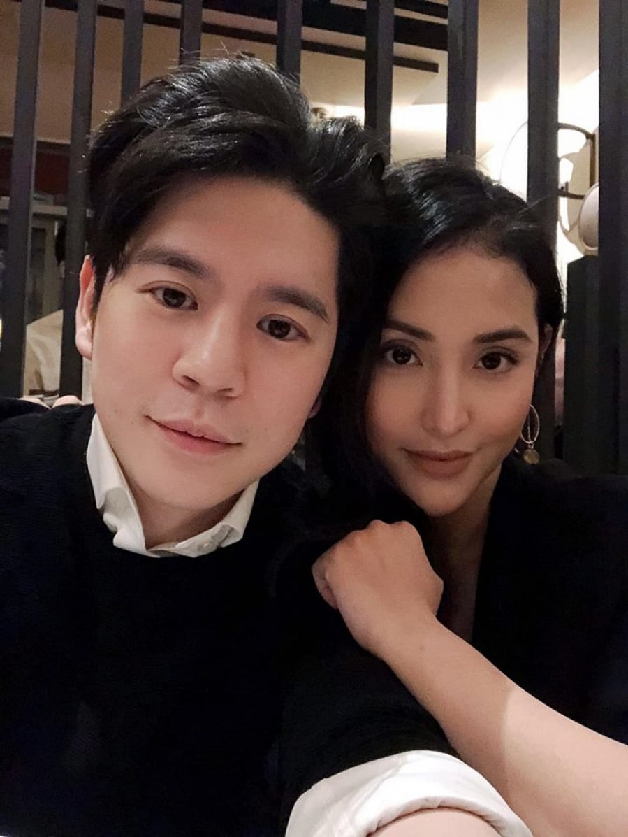Chỉ mới sinh con chẳng bao lâu nhưng nữ diễn viên đã làm khối chị em ngưỡng mộ khi vẫn duy trì được gương mặt thon gọn, nhan sắc xinh đẹp.    