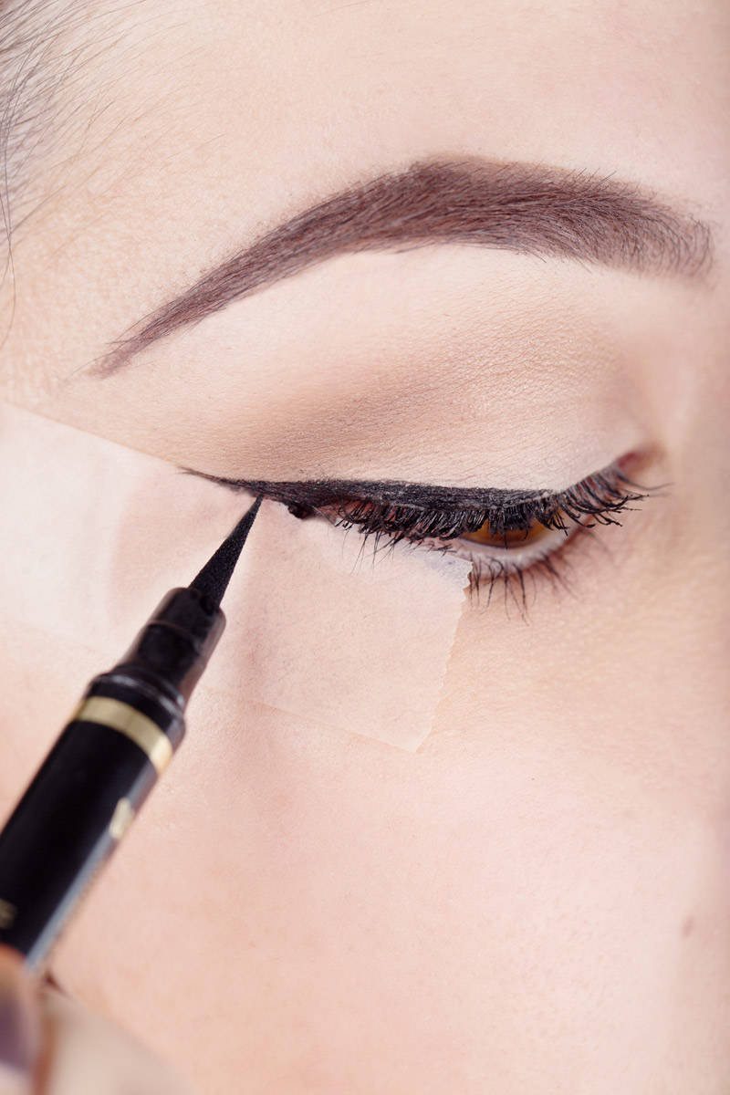 cach-ke-eyeliner-dep-1