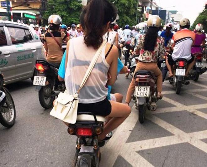 Chiếc áo mỏng tang, mặc như không.