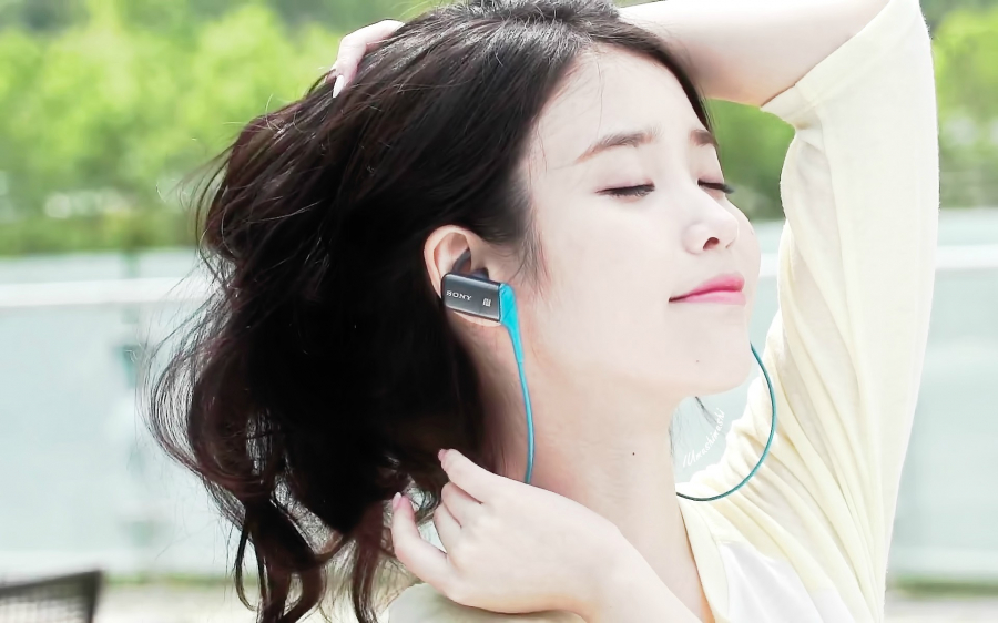 IU-wallpaper-1920x1200-iu-38551792-1920-1200