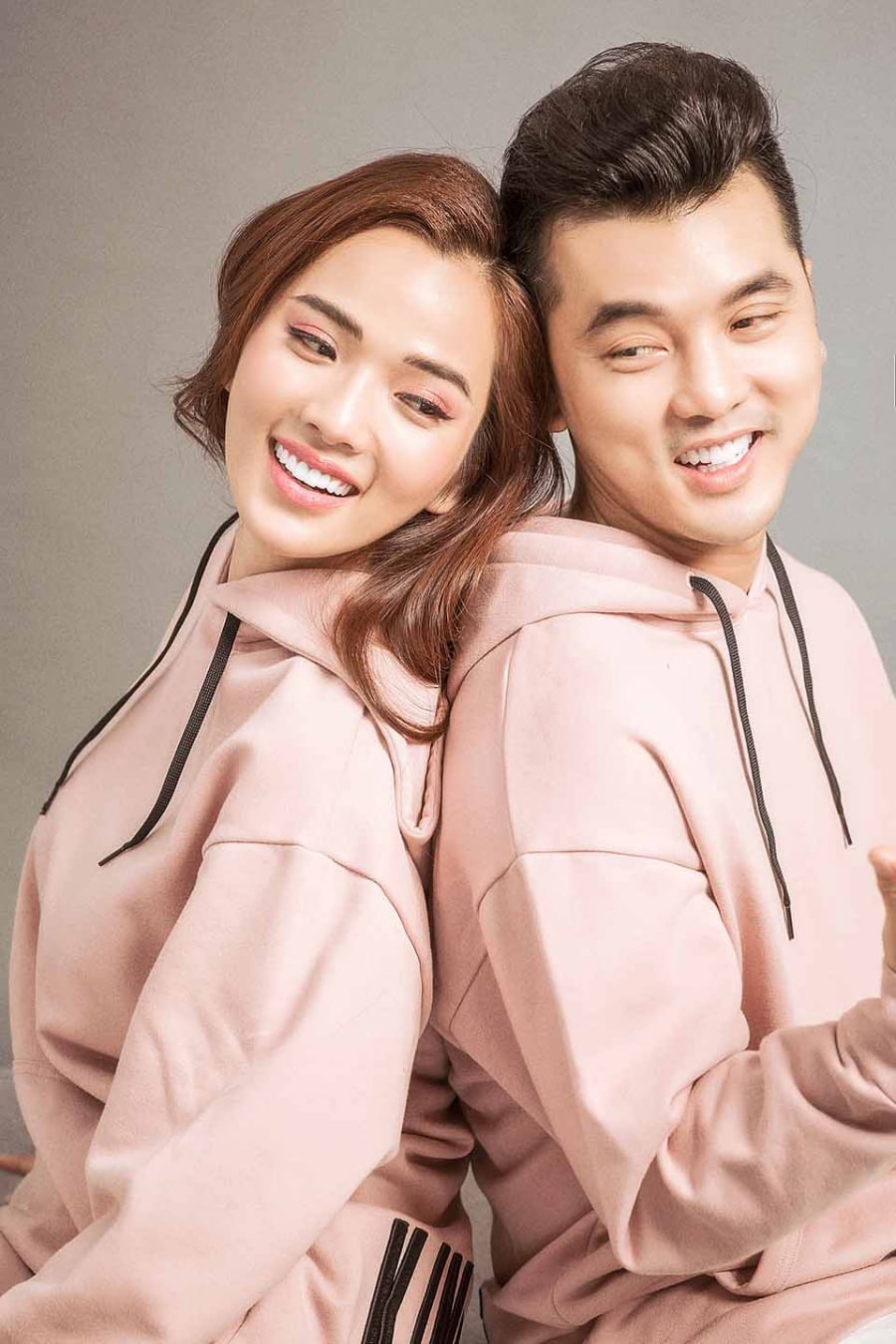 Ưng Hoàng Phúc và vợ trong bộ ảnh Valentine Trắng.    