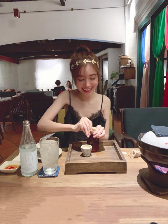 Elly Trần thường xuyên 