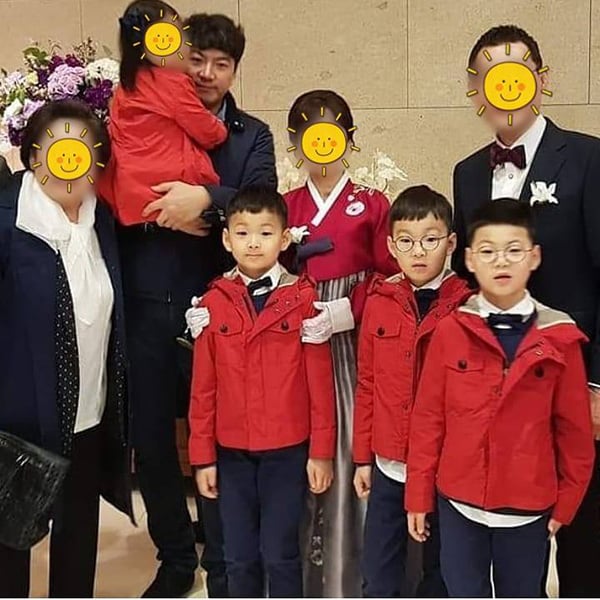 Hình ảnh mới nhất của Daehan, Minguk và Manse tại bữa tiệc cưới của người thân.   