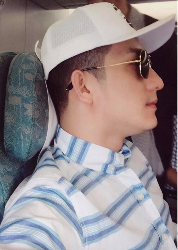 Mới vực dậy tinh thần không lâu sau khi tự tử hụt, những dòng chia sẻ đầy tâm trạng này của Bảo Duy nhận được nhiều sự quan tâm. Cư dân mạng lại phải lên tiếng động viên anh.