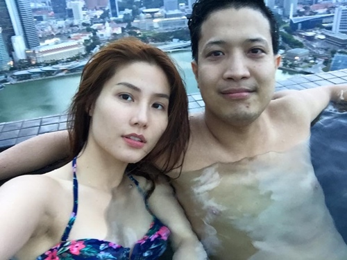 Diễm My và bạn trai Việt kiều Úc.    