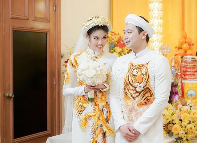 Lan Khuê lên xe hoa về nhà chồng vào tháng 10/2018.