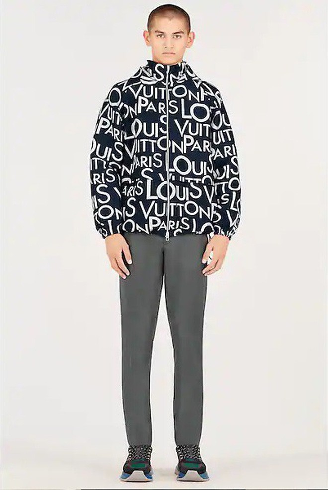 Áo sweater và áo khoác mà Bùi Tiến Dũng đã diện có giá lần lượt 24 triệu và 58 triệu đồng.    