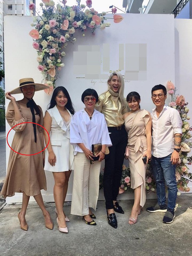 Lan Khuê xuất hiện với vòng 2 to bất thường.    