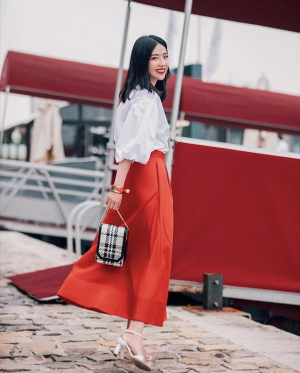 dung-long-lon-den-at-ca-co-dau-du-tiec-cuoi-cu-dien-the-nay-la-yen-tam-xinh-xeo-3453453-1553051475-413-width600height747