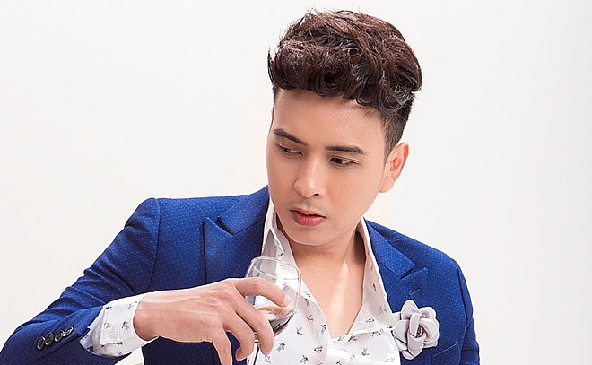 bi-nem-da-vi-ke-chien-tich-lam-tu-ong-giua-be-boi-cua-seungri-ho-454f7c