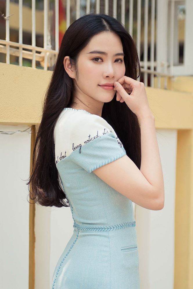 Có thông tin Nam Em đang chuẩn bị thi sắc đẹp vào năm 2019.