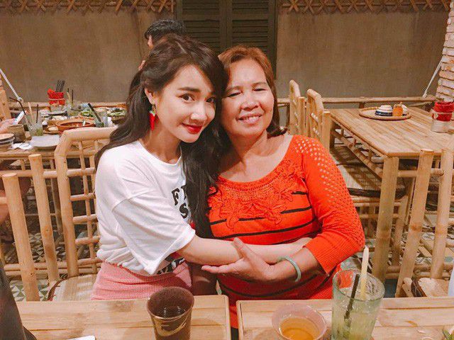 Ngoài ra cặp đôi còn sở hữu quán cơm 