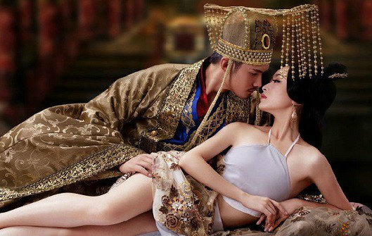 bi-kip-phong-the-cua-hoang-hau-ki-nu-phunutoday
