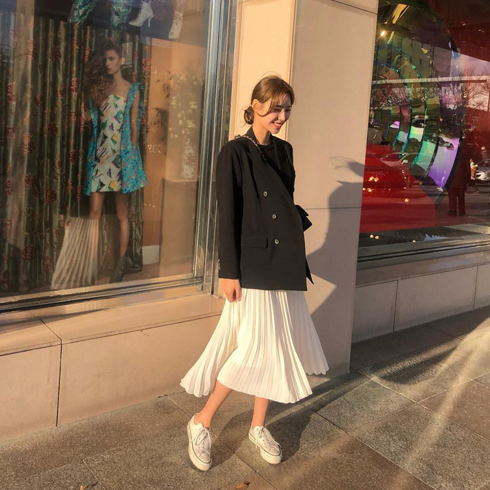 Váy sơ mi và blazer mà kết hợp với nhau chắc sẽ 