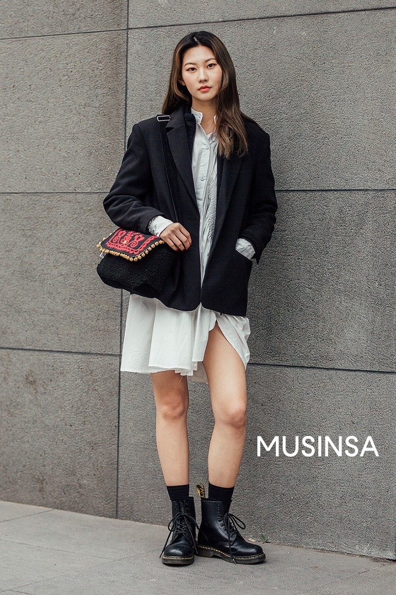 Váy sơ mi và blazer mà kết hợp với nhau chắc sẽ 