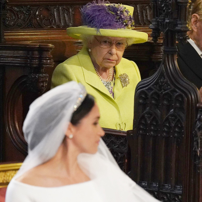 meghan-markle-wedding-dress-commonwealth-flowers-meaning-15537600609051395903264
