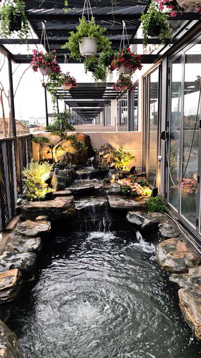 Khuôn viên trong khu villa của Cao Thái Sơn