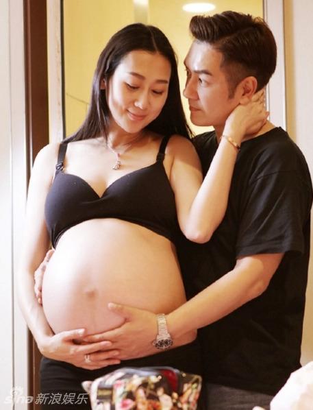 Vợ Trần Hạo Dân liên tục sinh 4 con trong năm năm liền