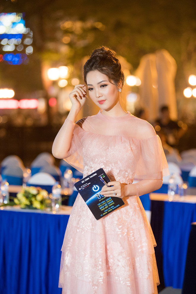 Khi hỏi về lý do giấu kín ông xã, Thụy Vân giải thích: 
