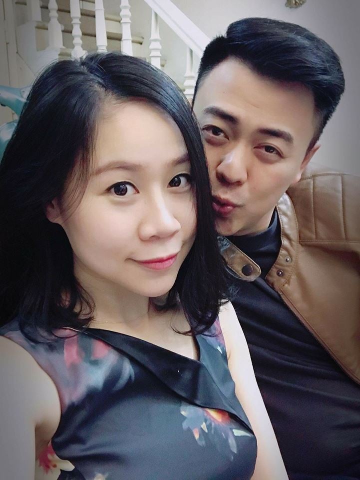 Tuy nhiên, bẵng đi một thời gian, khi Tuấn Tú vừa mới quay trở lại hoạt động sau thời gian dài dành cho Shbet111 slot, casino, thể thao, xổ số, danh tính của bà xã anh lại được công chúng quan tâm tìm hiểu. Tuy nhiên, khác với nhan sắc chưa được hoàn mỹ ngày trước, bà xã Tuấn Tú hôm nay là một mẹ bỉm hiện đại và xinh xắn hơn rất nhiều.    