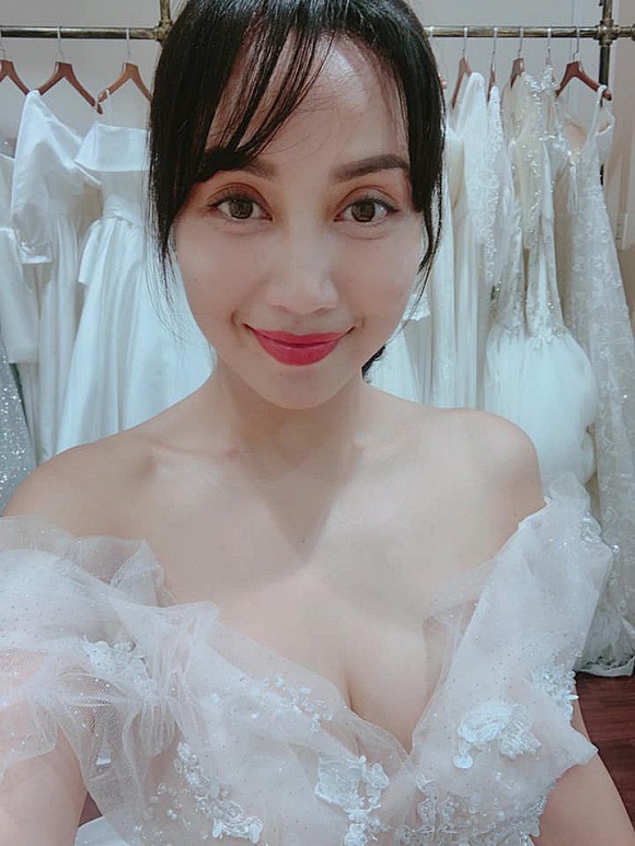 me-3-con-oc-thanh-van-vong-mot-tre-nai-lo-hinh-xam-khung-khi-thu-1f1415