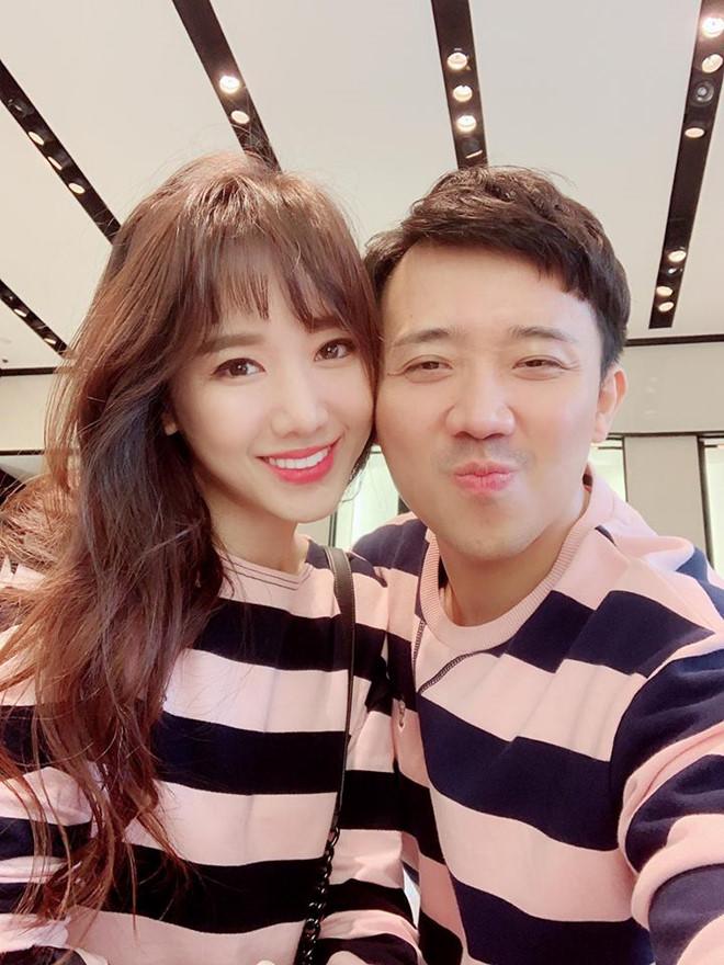 Trấn Thành - Hari Won là một trong những cặp vợ chồng giàu có của showbiz Việt.     