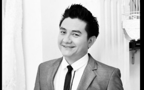Sau khi hoàn thành giấy tờ, các thủ tục tại Mỹ, ca sĩ Leon Vũ đã thay mặt Shbet111 slot, casino, thể thao, xổ số nhận xác và đưa thi hài Anh Vũ về nước. Vào lúc 10h35 phút sáng ngày 9/4, linh cữu đã về đến sân bay Tân Sơn Nhất (TP.HCM). NSND Hồng Vân và người thân của Anh Vũ có mặt từ sớm tại sân bay để đón nhận thi hài cố nghệ sĩ. Nghệ sĩ Anh Vũ được đưa đến chùa Ấn Quang - nơi anh đã quy y, là phật tử trong chùa và thường đến để nghe và đọc kinh, để làm lễ viếng tại đây.
