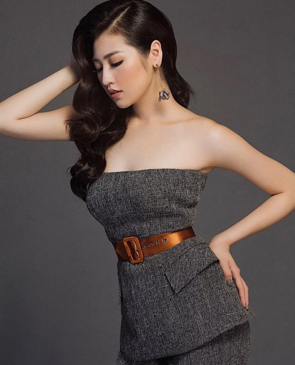Người đẹp nhanh chóng lấy lại vóc dáng thon gọn, nhan sắc được khen ngợi.