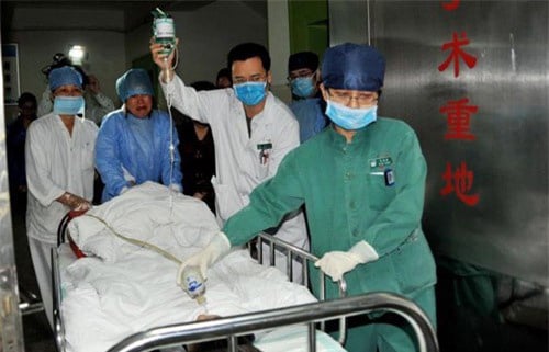 Không chỉ cứu mẹ mình cậu bé còn cứu thêm người khác nhờ nội tạng của mình
