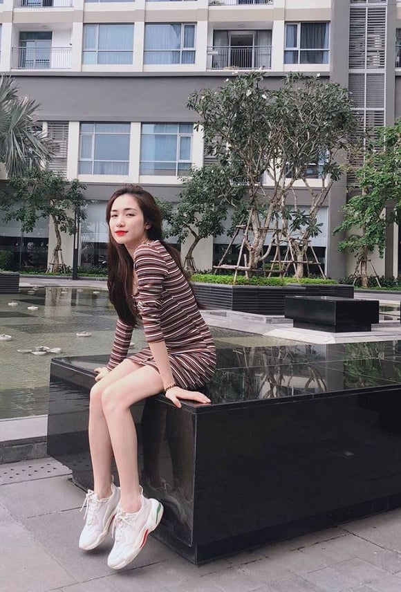 Trong số các nghệ sĩ Vbiz, Hòa Minzy được xếp vào hàng 