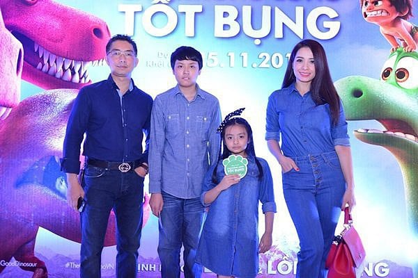 Gia đình hạnh phúc của Thúy Hằng.