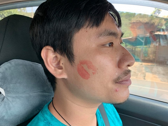 Và đây là biểu cảm khó đỡ của nam diễn viên 