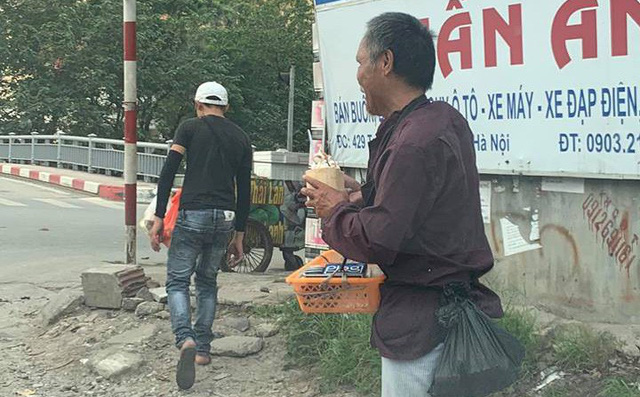 Hình ảnh khiến nhiều người xúc động.