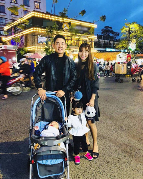 Gia đình Hải Băng hạnh phúc bên nhau