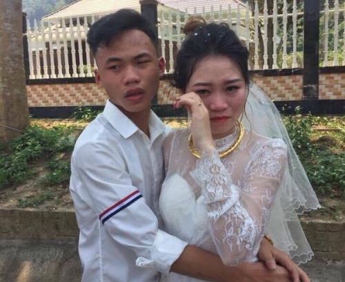 Hình ảnh khiến bao người cảm động.