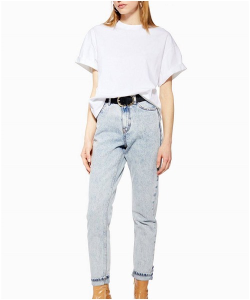 hay Urban Outfit đều có những món đồ bắt xu hướng cực nhanh