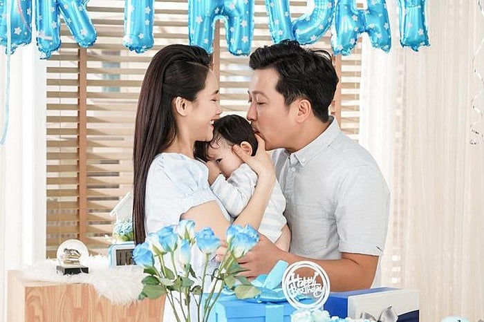 Hồi tháng 1 vừa qua, tin đồn Nhã Phương đã hạ sinh con gái đầu lòng cho Trường Giang khiến dân tình xôn xao.