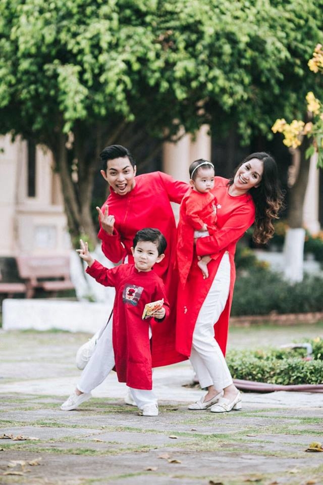 Vẻ đáng yêu của cô bé 8 tháng tuổi