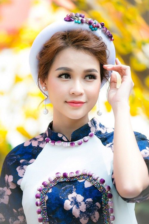 Thời kì hoàng kim của các hot girl lụi tàn, có khoảng thời gian Sam dường như biến mất khỏi làng giải trí. Cô nàng cũng từng chật vật trong việc lựa chọn hướng đi mới cho sự nghiệp của mình. 