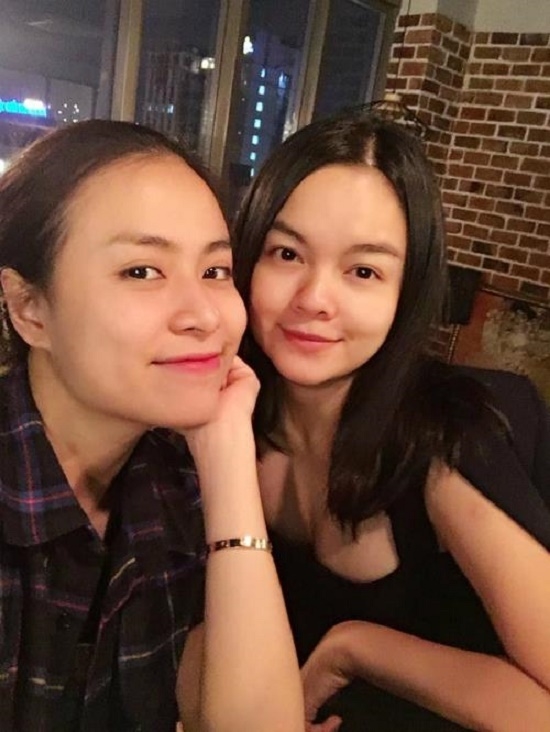 Hoàng Thùy Linh và Phạm Quỳnh Anh từng có thời gian thường xuyên gặp gỡ và đăng tải những hình ảnh thân thiết trên trang cá nhân. 