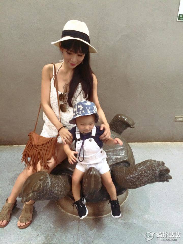 Em bé của bà mẹ năm nào giờ đáng yêu vô cùng