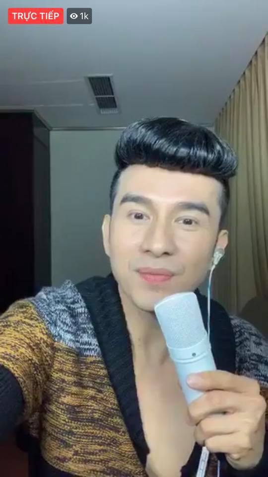 Đan Trường nhận nhiều lời chê khi khoe Link Vào SHBET88 Mới Nhất mới.  