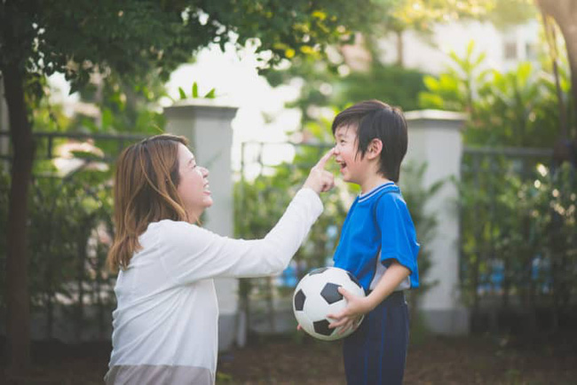 Cho bé chơi thể thao cũng là cách để rèn trí nhớ