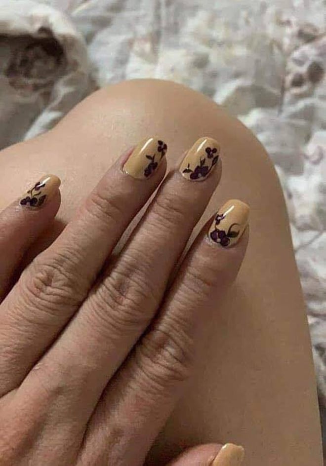 chu-tiem-nail-len-tieng-sau-khi-bi-che-bai-lam-mong-het-gan-2-trieu-7d933aad
